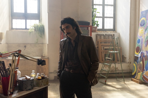 Fałszerz Netflix zdobywa Polskę. Film o mafii szokuje widzów