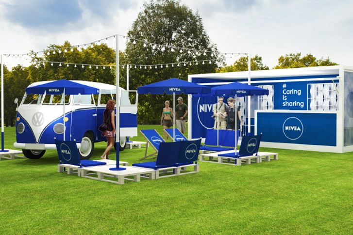 Stoisko Nivea podczas festiwalu Open’er - główne
