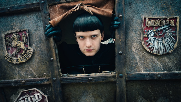 1670 sezon 2 to popkulturowy rollercoaster! Netflix znów to zrobił