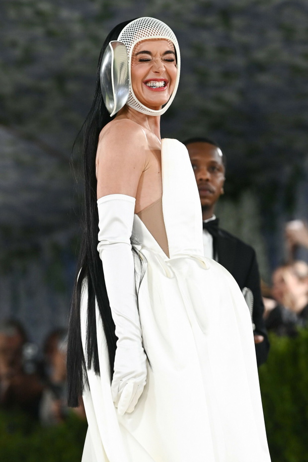 Gwiazdy na Met Gali 2026. Powrót Beyonce i szokująca stylizacja Heidi Klum