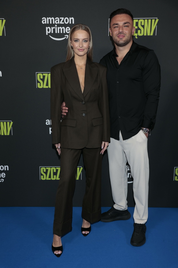 Karolina Pisarek i Roger Salla na premierze filmu "Szczęsny"
