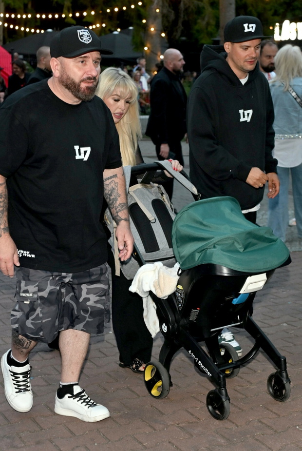 Liroy z dzieckiem na festiwalu w Sopocie