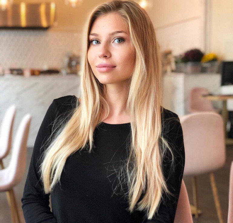Martyna Kondratowicz Hotel Paradise 3