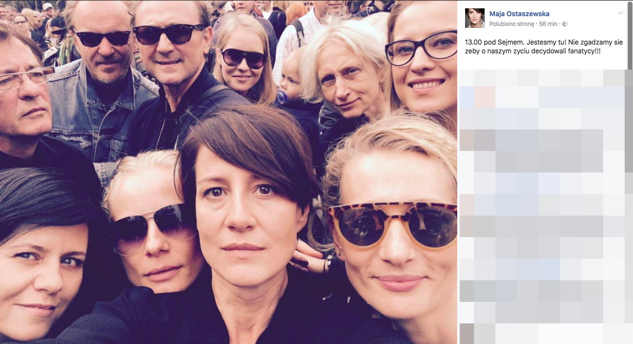 Maja Ostaszewska. Mafdalena Cielecka, Andrzej Chyra, Kuba Wojewódzki na czarnym marszu