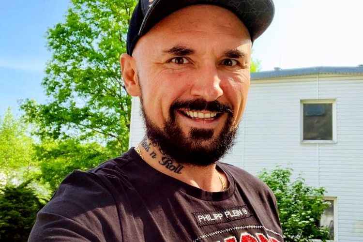 Patryk Vega