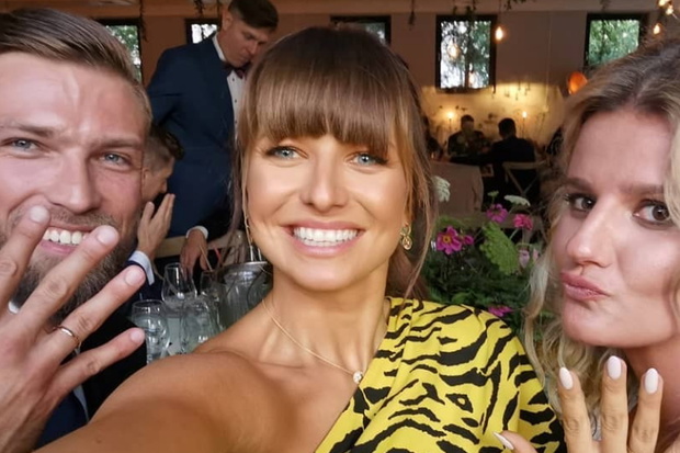 Anna Lewandowska na weselu Zosi Zborowskiej i Andrzeja Wrony