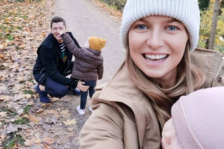 Anna Lewandowska z rodziną