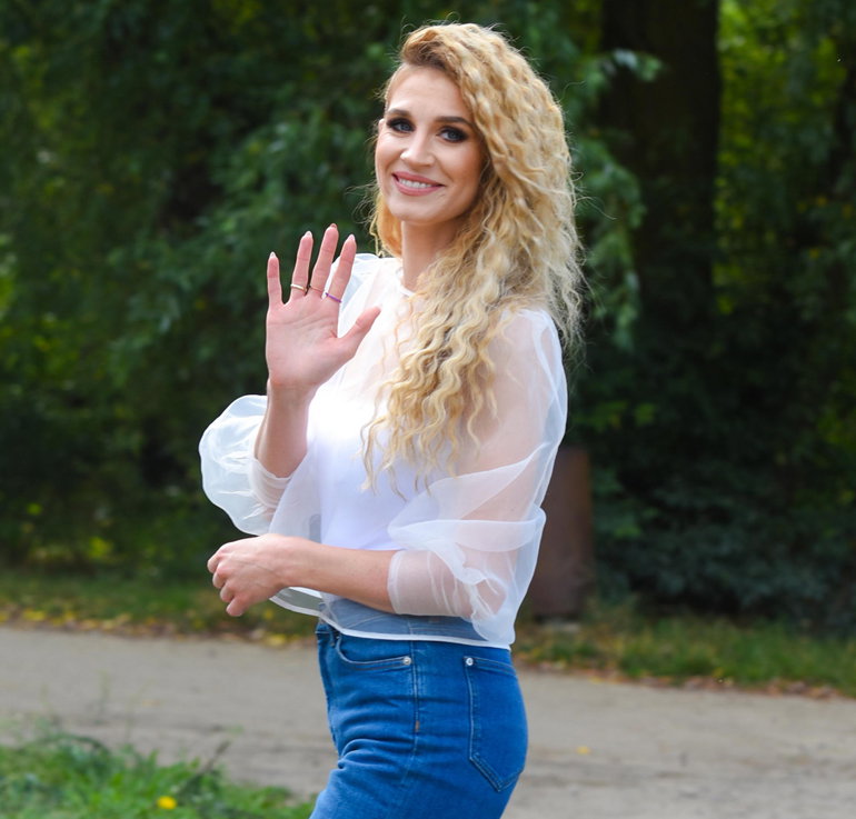 Sylwia Grzeszczak na planie Dzień Dobry TVN