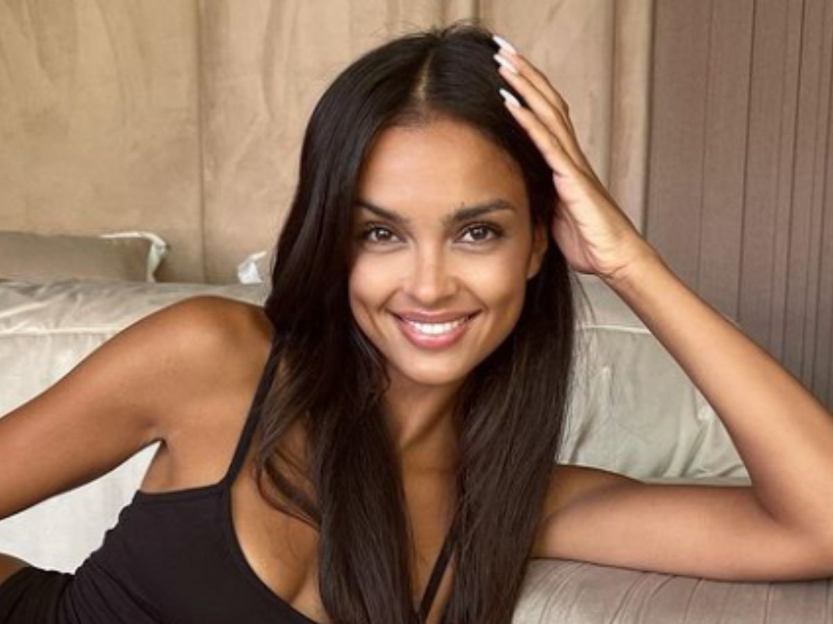 Klaudia El Dursi pokazuje luksusy w nowym mieszkaniu. Podświetlany kamień w łazience i złote dodatki