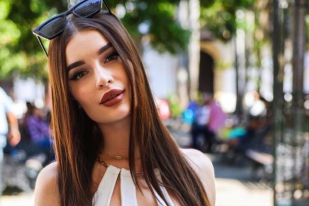 Hotel Paradise 7: Karolina tłumaczy, co się stało z jej ustami3
