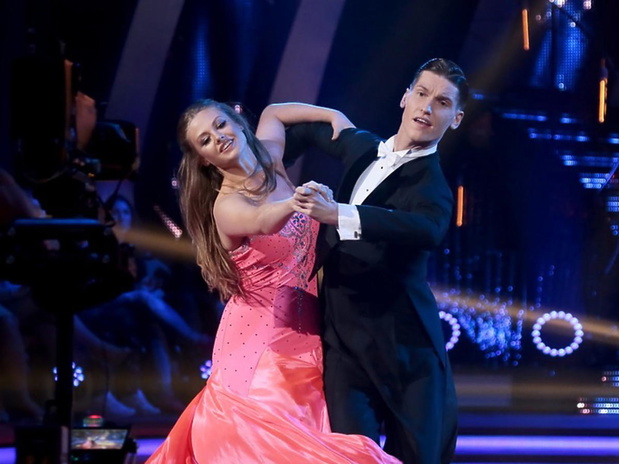anna-karczmarczyk-w-rozowej-sukni-515330-43-d07562c