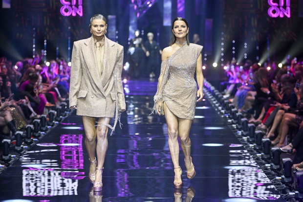 scena z: Viola Piekut, Joanna Jabłczyńska, fot. Jacek Kurnikowski/AKPA