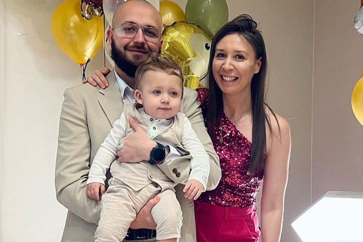 Aneta i Robert ze Ślubu od pierwszego wejrzenia na roczku syna