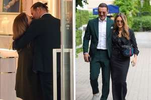 Małgorzata Rozenek i Radosław Majdan całują się w butiku