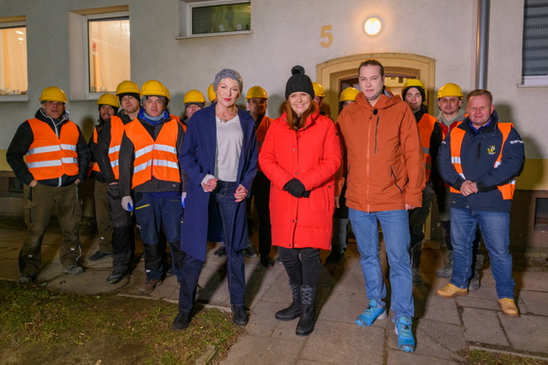 img7WoM62-11ca32d