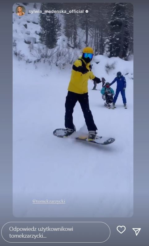 img0B2xK9-7c33c06