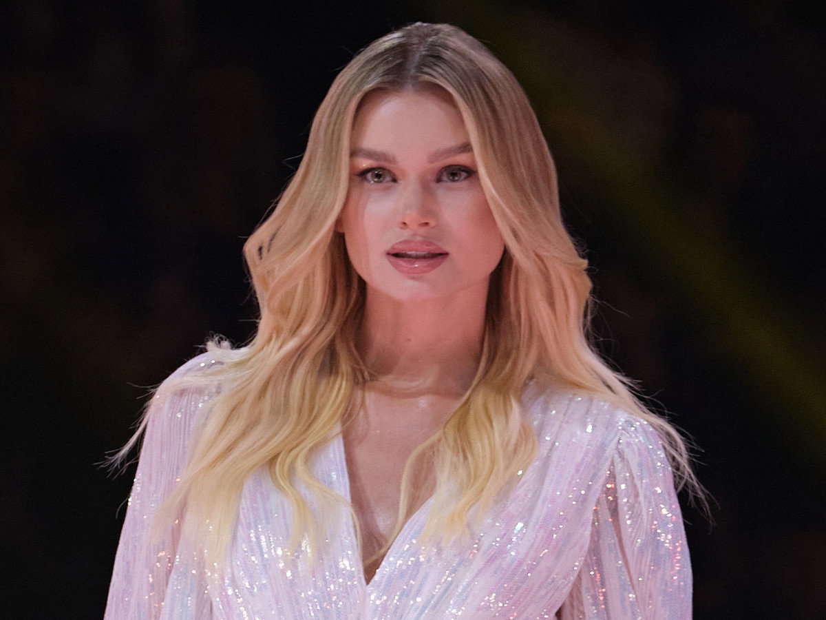Top Model 11 - Michalina Wojciechowska w białej sukience