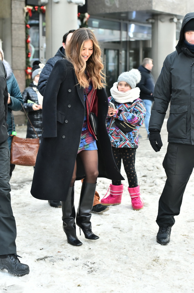 Anna Lewandowska   przed Studiem Dzie? dobry TVN