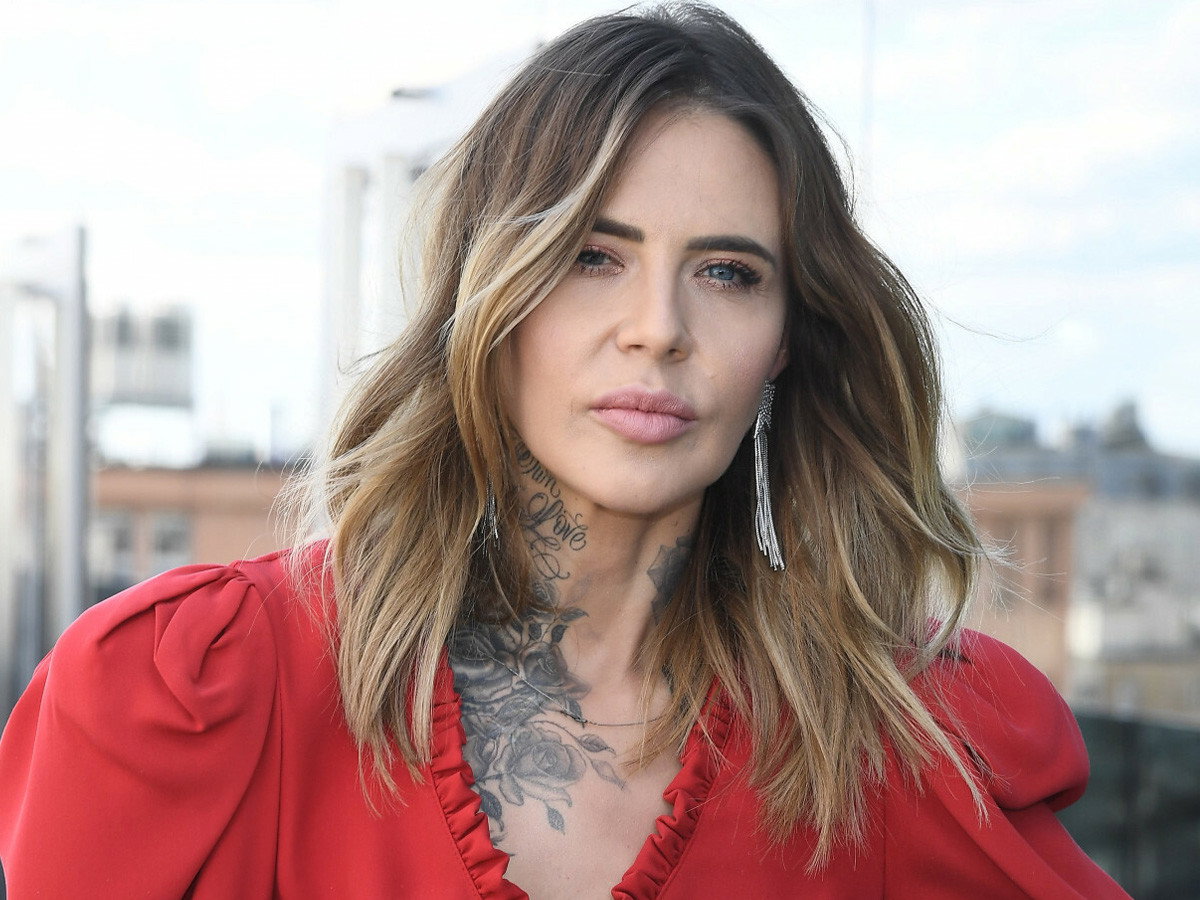 Maja Sablewska z poważną miną
