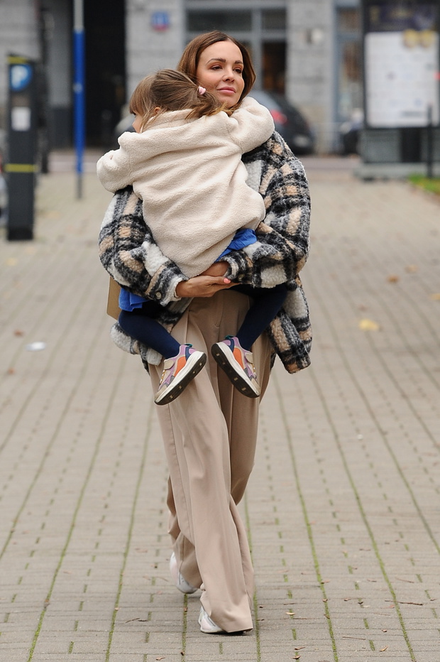 2022.11.16 Warszawa
Anna Wendzikowska z corka
FOT TER1/AF EOS