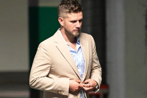 Antoni Królikowski smutny