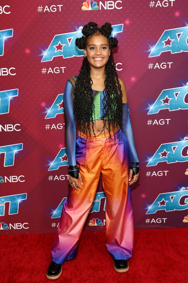 Sara James i jury 17. sezonu America's Got Talent