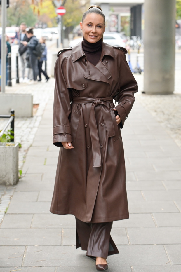 2022.10.15 WarszawaMalgorzata Rozenek z psemFOT WIN/AF EOS