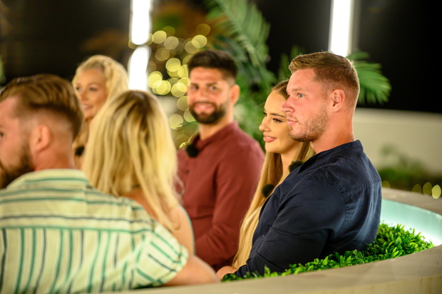 LOVE ISLAND 6