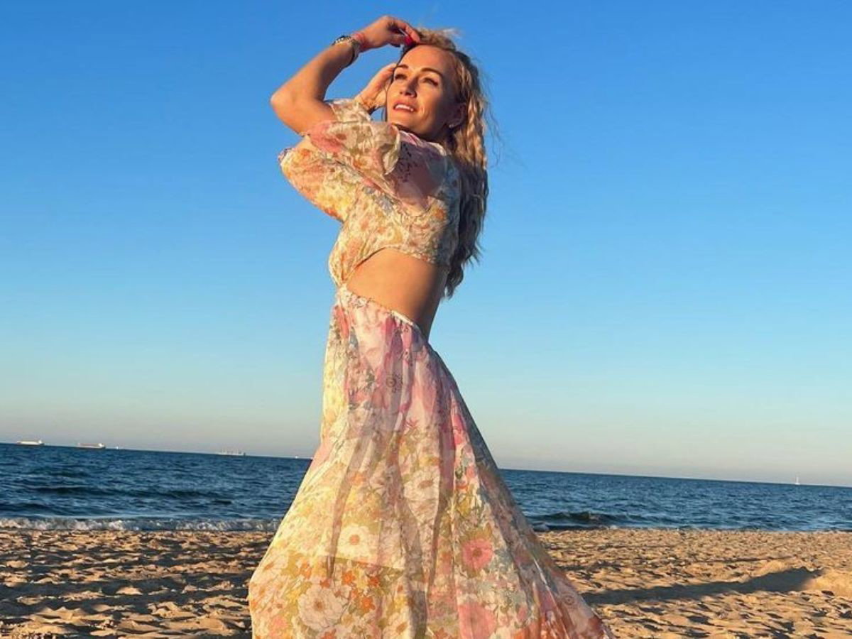 Kamila Bos z Rolnik szuka żony w letniej sukience