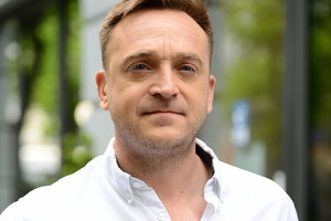 meti g