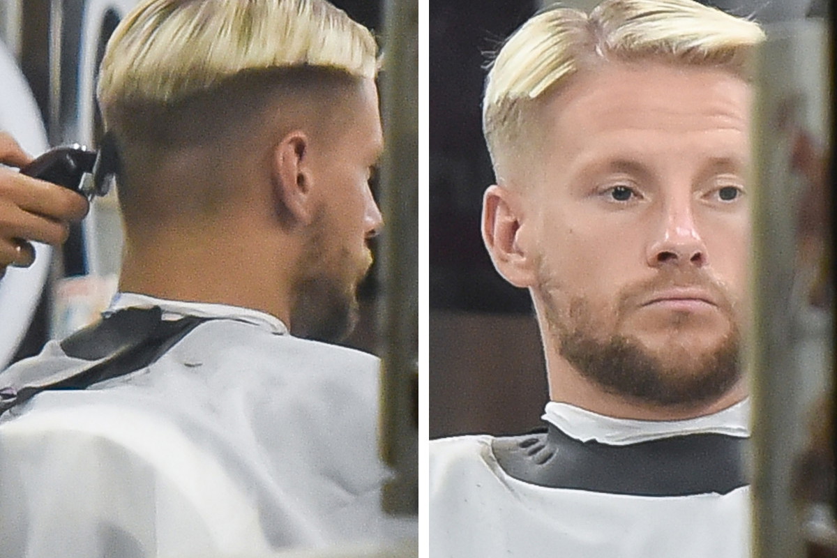 Odmieniony Sebastian Fabijański relaksuje się u fryzjera. Nowe zdjęcia paparazzi