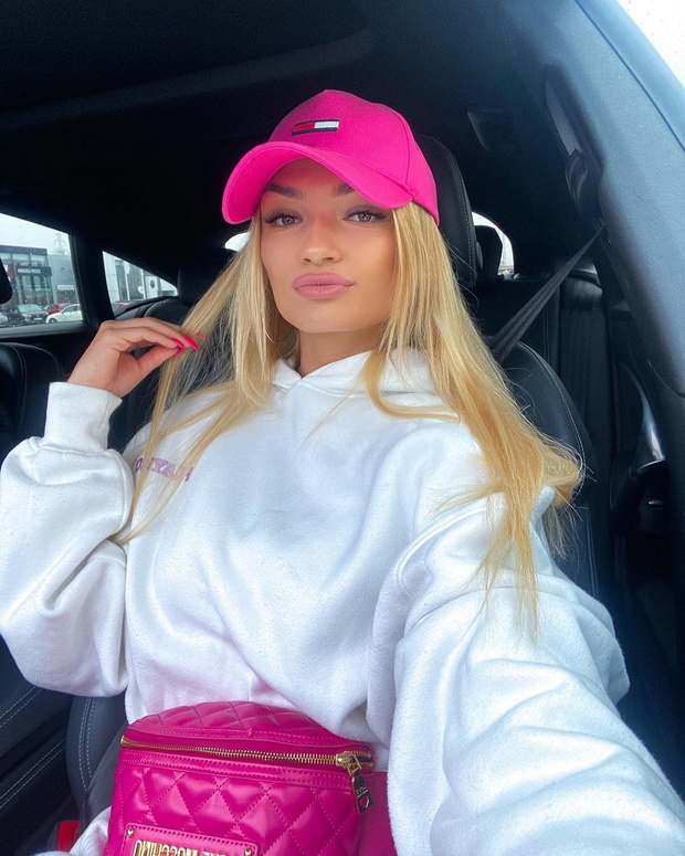Love Island: Ola przeszła operację biustu i uszu