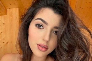 "Hotel Paradise 4": Luiza w genialnym kapeluszu na lato. Kupiła go w Sinsay za 15 złotych!