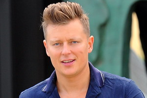 Rafał Brzozowski zaskoczył zdjęciem z noworodkiem! "Nasza dziewczynka". Fani ruszyli z gratulacjami