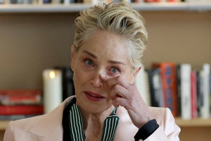 Sharon Stone straciła dziewięć ciąż. "To nie jest mała rzecz ani fizycznie, ani emocjonalnie"