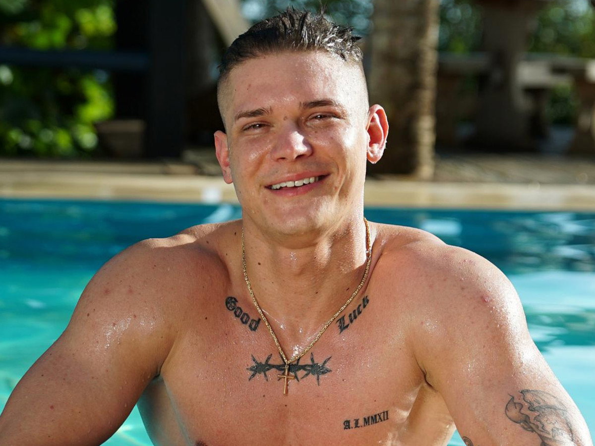 "Hotel Paradise 5": Konrad spotyka się z uczestniczką z "Love Island". Para dodała wspólne zdjęcia!