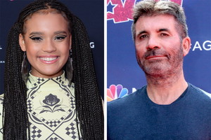 Simon Cowell zachwyca się Sarą James