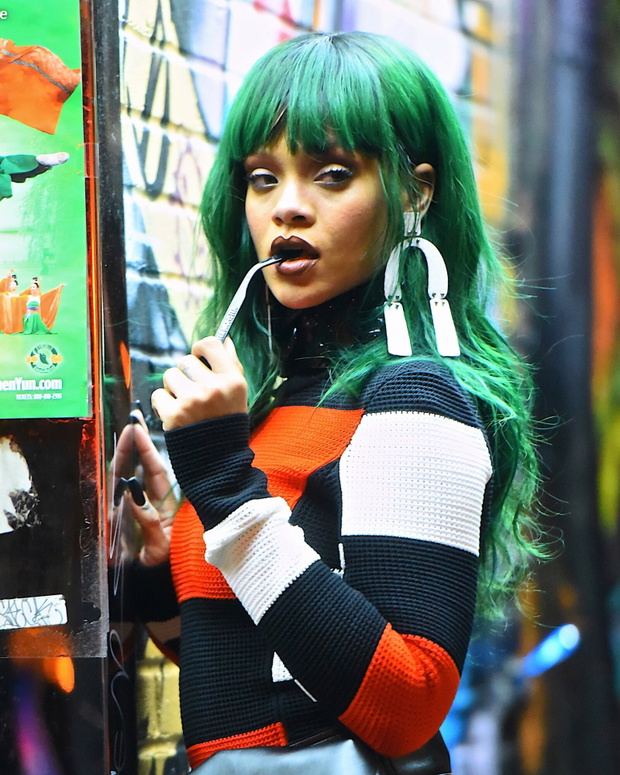 Rihanna podczas sesji dla magazynu Paper
