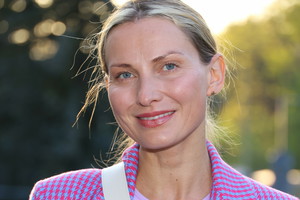 Joanna Moro pokazała zdjęcie z komunii syna i wyznaje "Szlag mnie trafia na te małe, polskie wesela"