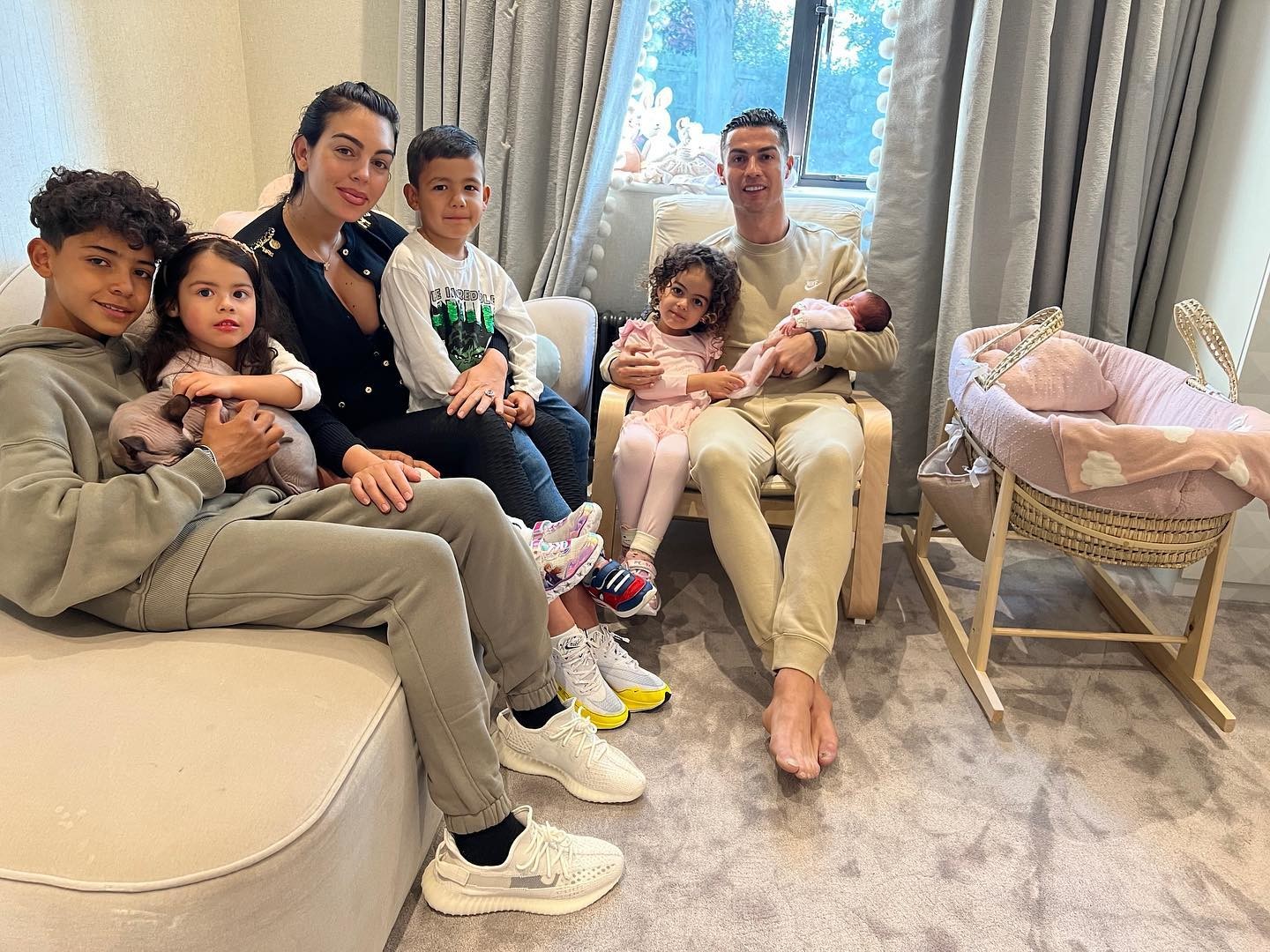 Cristiano Ronaldo pokazał pierwsze zdjęcie córki