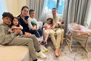Cristiano Ronaldo pokazał pierwsze zdjęcie córki