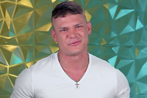 Fani krytykują zachonie Konrada z Hotelu Paradise