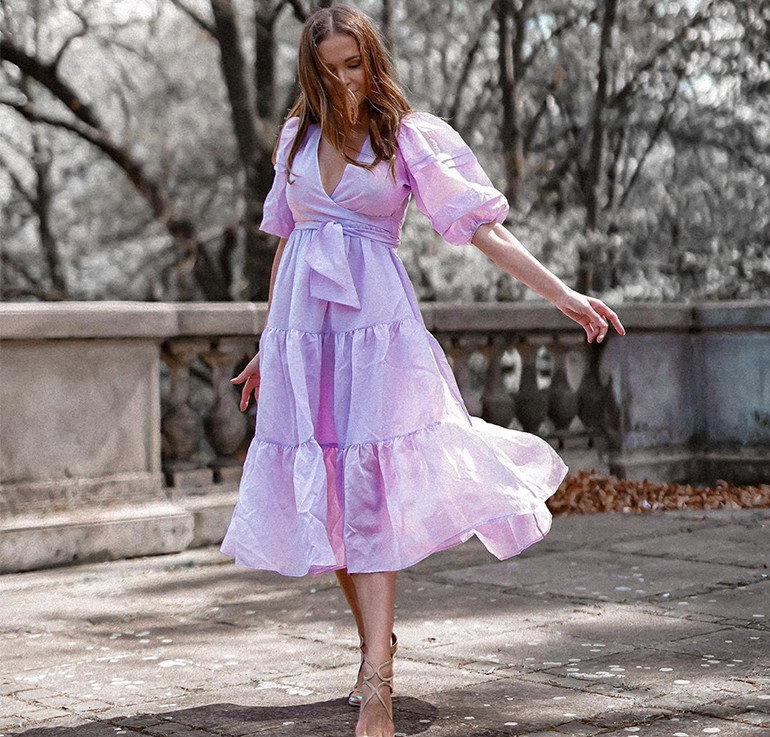 Anna Wendzikowska w sukience z limitowanej kolekcji Re.Design z Reserved