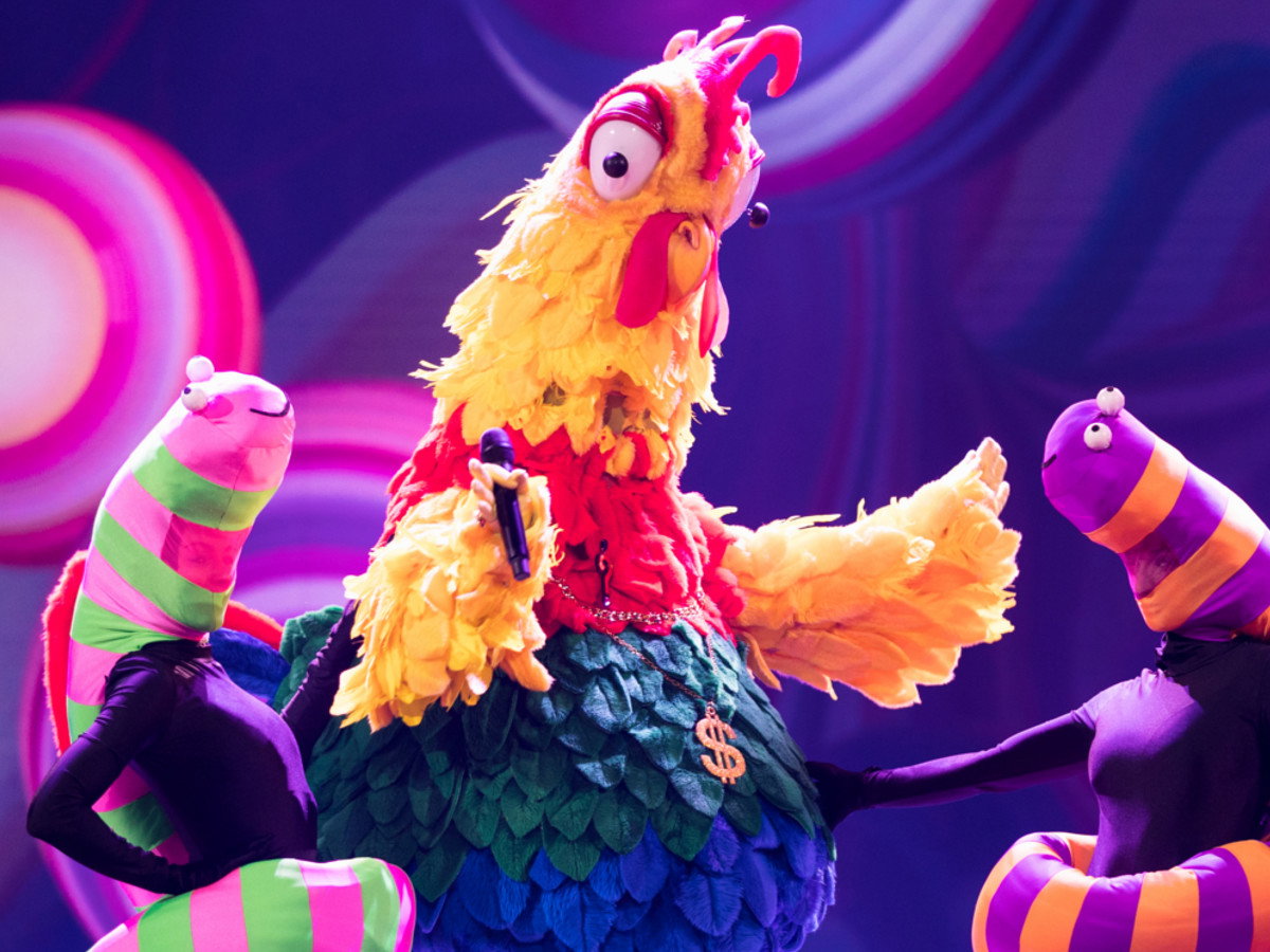 "Mask Singer": Dziennikarz TVN zdradził, kto kryje się pod maską Koguta!