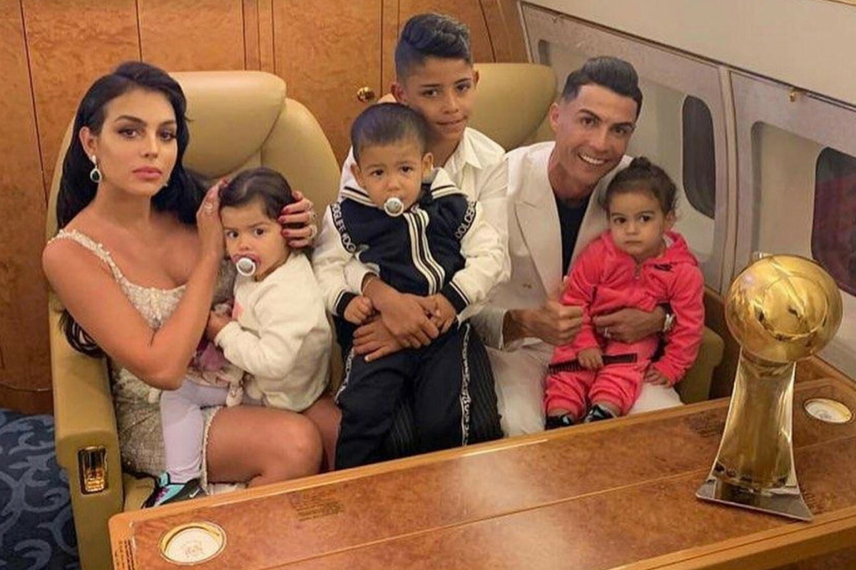 Cristiano Ronaldo pokazał córkę