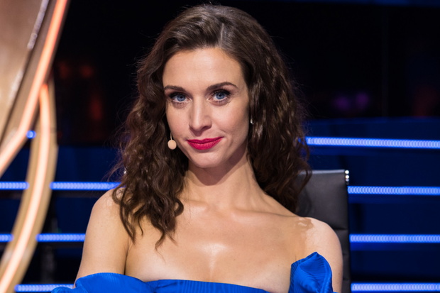 "Mask Singer": Fani oburzeni zachowaniem Julii Kamińskiej, wyzywają ją od idiotek. Odpowiedziała