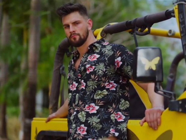 Hotel Paradise: Mateusz, nowy uczestnik