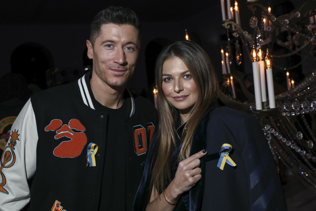Anna i Robert Lewandowscy na pokazie Off-White w Pary?u