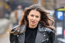 anna lewandowska w kurtce biker jak z sieciówki