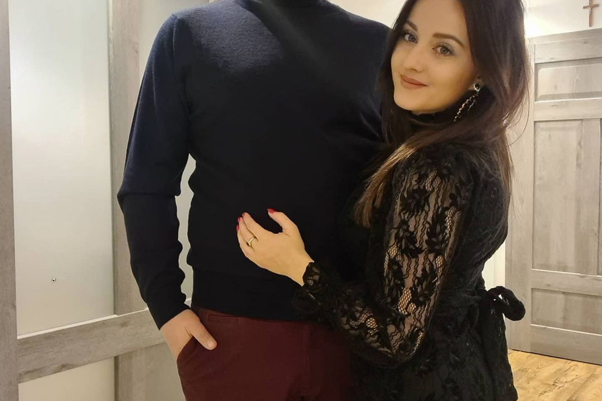 Anna Bardowska w kusej czarnej sukience